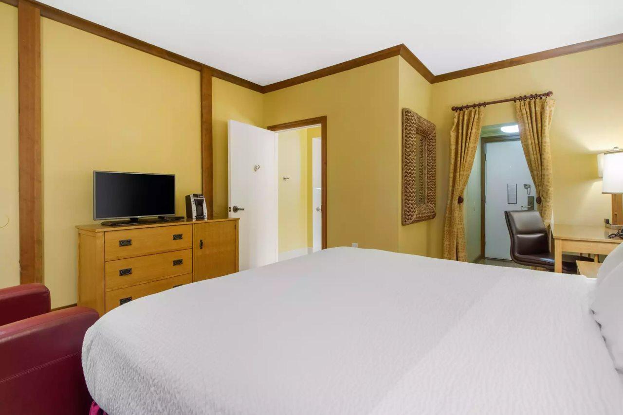 Inn Marin And Suites, Ascend Hotel Collection Novato Luaran gambar